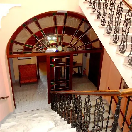 Aparthotel Elena 3*