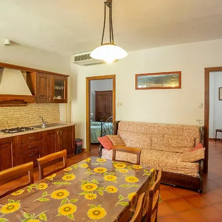 Aparthotel Elena Guardistallo