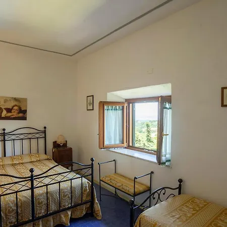 Elena Aparthotel