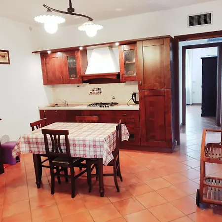 Elena Aparthotel 3*