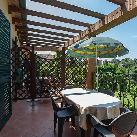 Aparthotel Elena 3*