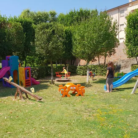 Aparthotel Elena